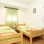펜션 Family Friendly House With A Swimming Pool Kanica, - 10367