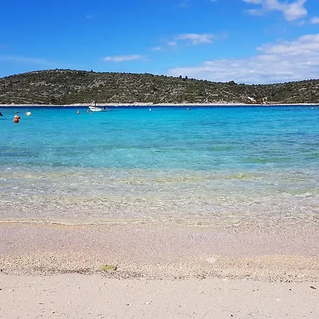 Family Friendly House With A Swimming Pool Kanica, - 10367